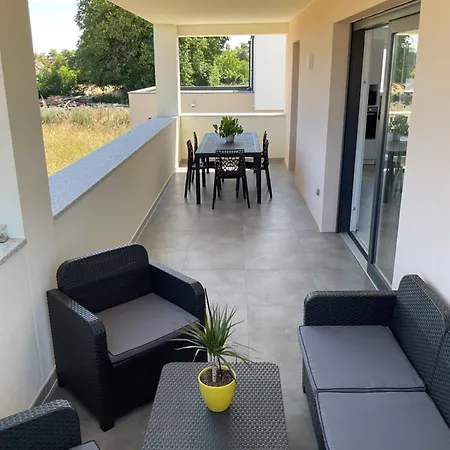 Chez Tata Apartmán